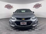 Used 2018 Chevrolet Cruze LT w/ Convenience Package image 2