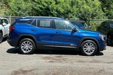 Used 2022 GMC Terrain SLT image 3