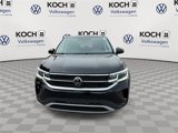 Used 2023 Volkswagen Taos SEL image 3