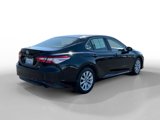 Used 2018 Toyota Camry LE image 5