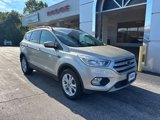 Used 2018 Ford Escape SE w/ Ford Safe & Smart Package image 2