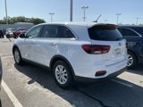 Used 2019 Kia Sorento LX image 4