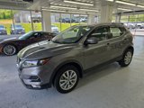 Used 2021 Nissan Rogue Sport SV image 2