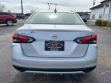 Used 2022 Nissan Versa SV image 4