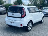 Used 2018 Kia Soul + image 3