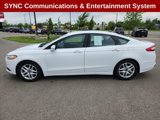 Used 2016 Ford Fusion SE image 2