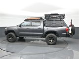 Used 2016 Toyota Tacoma TRD Off-Road image 5