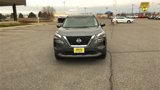 Used 2023 Nissan Rogue SV image 3