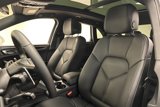 Used 2025 Porsche Macan image 5
