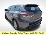 Used 2015 Toyota Highlander LE image 3