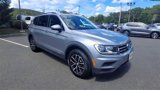 Used 2021 Volkswagen Tiguan SE w/ Panoramic Sunroof Package image 2