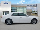 Used 2018 Chrysler 300 Limited w/ Safetytec Plus Group image 4
