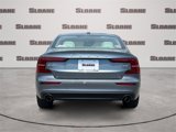 Used 2020 Volvo S60 T5 Momentum image 4