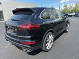 Used 2017 Porsche Cayenne Turbo image 5