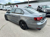 Used 2016 Volkswagen Jetta Sport image 4