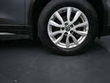 Used 2019 Nissan Rogue SV image 4