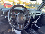 Used 2018 Jeep Wrangler Unlimited Rubicon w/ Max Tow Package image 4