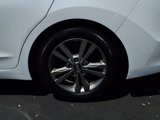 Used 2017 Hyundai Elantra SE w/ SE A/T Tech Package 03 image 4