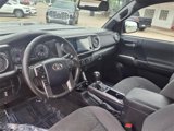 Used 2016 Toyota Tacoma TRD Sport image 4