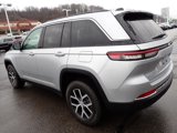 Certified 2025 Jeep Grand Cherokee Limited image 3