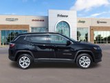 New 2025 Jeep Compass Latitude image 2