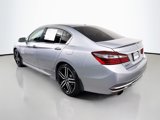 Used 2016 Honda Accord Touring image 5
