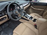 Used 2025 Porsche Macan image 4