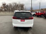 New 2025 Chrysler Pacifica Select image 6