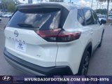 Used 2023 Nissan Rogue SV image 4
