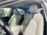 Used 2023 Toyota Camry SE image 3
