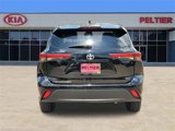 Used 2021 Toyota Highlander L image 5