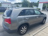 Used 2011 Kia Sorento LX w/ Convenience Pkg image 3