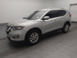 Used 2017 Nissan Rogue SV image 2