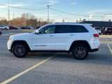 Used 2017 Jeep Grand Cherokee Limited image 4