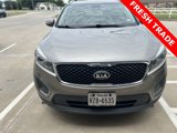 Used 2016 Kia Sorento LX image 3