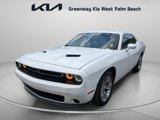 Used 2018 Dodge Challenger SXT image 4