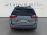 Used 2017 Toyota Sienna XLE image 4