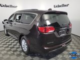 Used 2017 Chrysler Pacifica Touring-L image 4