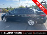 Used 2017 Toyota Camry LE image 5