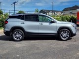 Used 2024 GMC Terrain SLT image 2