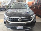Certified 2024 Volkswagen Taos SE image 3