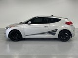 Used 2013 Hyundai Veloster w/ Style Pkg image 2