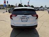 Used 2022 GMC Terrain SLE w/ Driver Convenience Package image 4