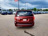 Used 2018 Dodge Grand Caravan SE image 6
