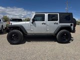 Used 2010 Jeep Wrangler Unlimited Rubicon image 3