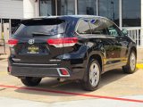 Used 2019 Toyota Highlander Limited image 3