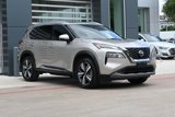Used 2021 Nissan Rogue SL w/ Premium Package image 2