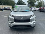Used 2022 Mitsubishi Outlander ES image 2