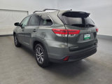 Used 2019 Toyota Highlander XLE image 5