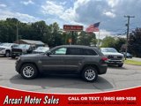 Used 2017 Jeep Grand Cherokee Laredo w/ Quick Order Package 23E image 2